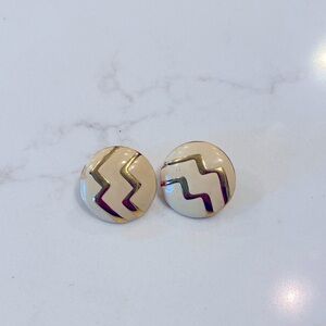 Vintage Monet Gold and Cream Round clip on Earrings